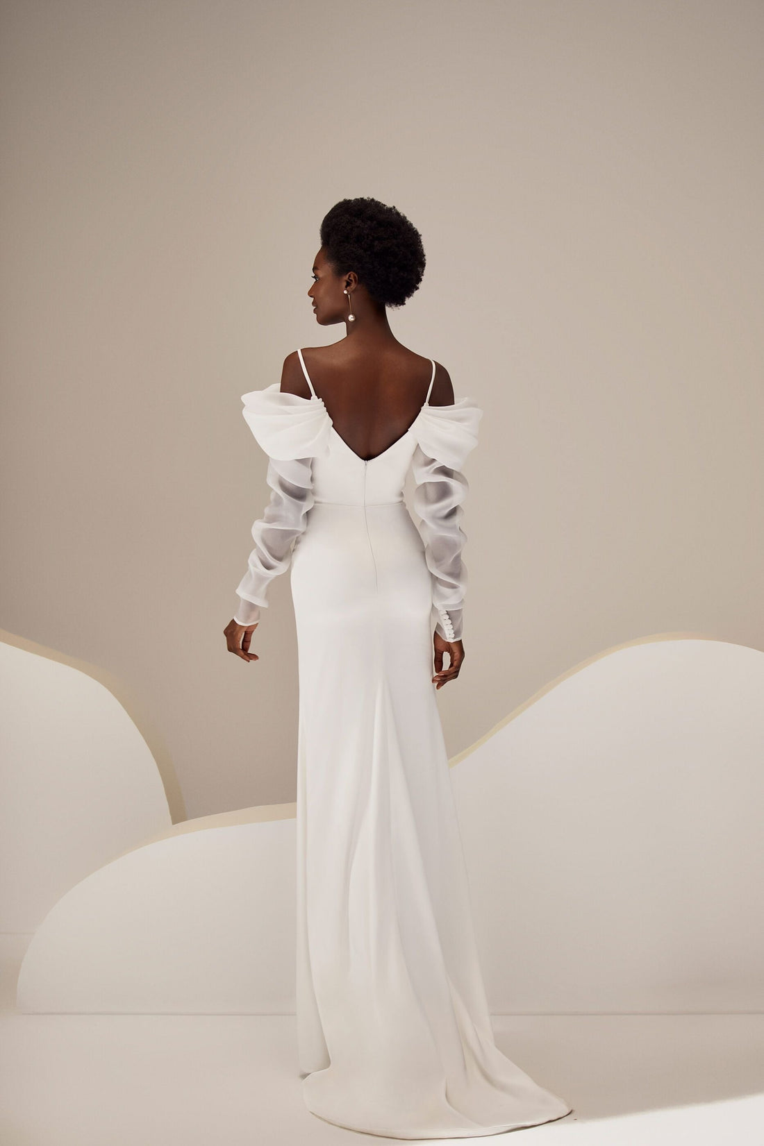 Mermaid Off‐the‐Shoulder Wedding Dress in Ivory Color with Detachable Organza Sleeves Princess Court Train Bow Vestido De Novia Mermaid Modern Satin Bridal Gown