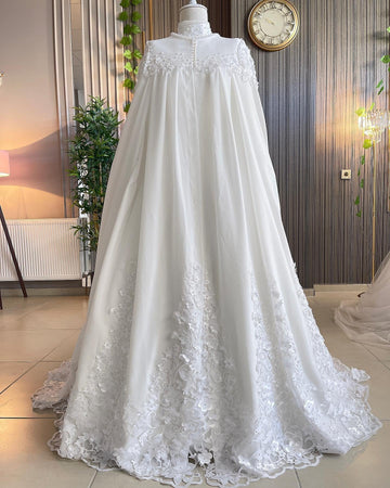 A-Line Dubai Muslim Wedding Gowns for Pregnant Women Bride Flowers Pearls Chiffon High Neck Arabic Bridal Dress Plus Size