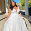 Plus Wedding Dress A-line Long Bride Dresses Lace Tulle Bridal Gown Sweep Train Vestidos De Novia Plus Size Robe De Mariee