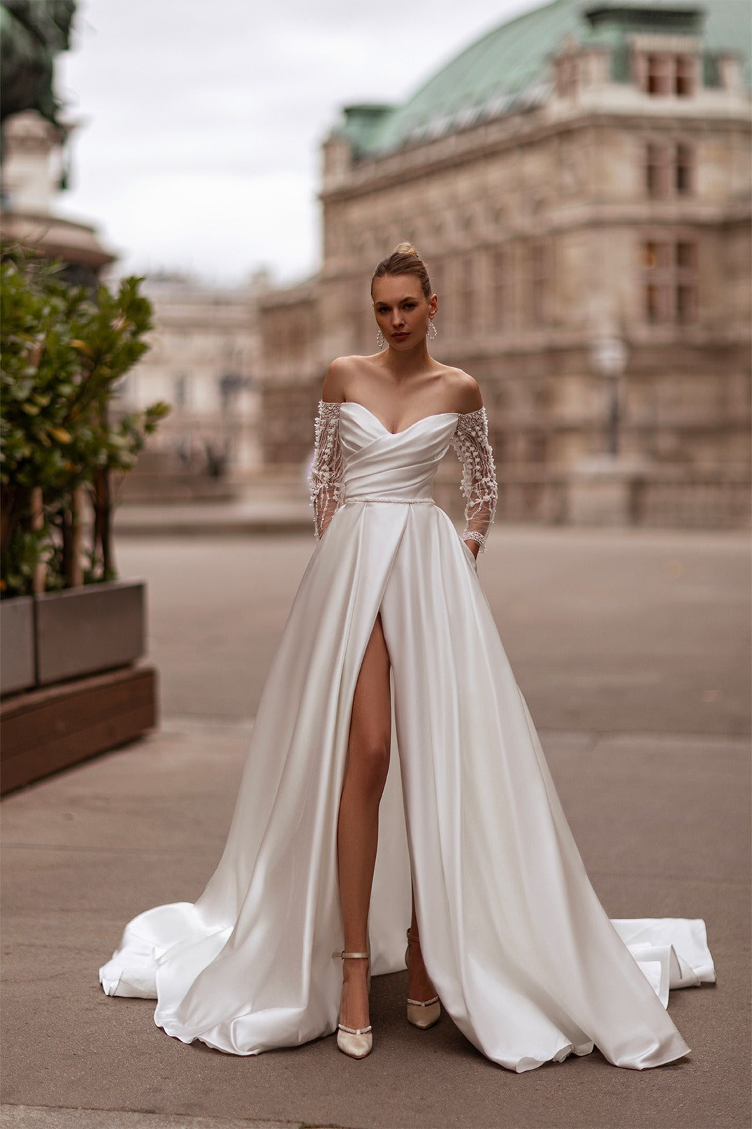 Slit Front Wedding Dress Vestido De Novia DressModern Mermaid Gown Satin Princess Bow Court Train