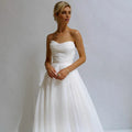 Simple Pleat Tulle Strapless Wedding Dresses Side Split Sweetheart Beach Bride Dress Elegant Sleeveless t Boho Robe De Mariee