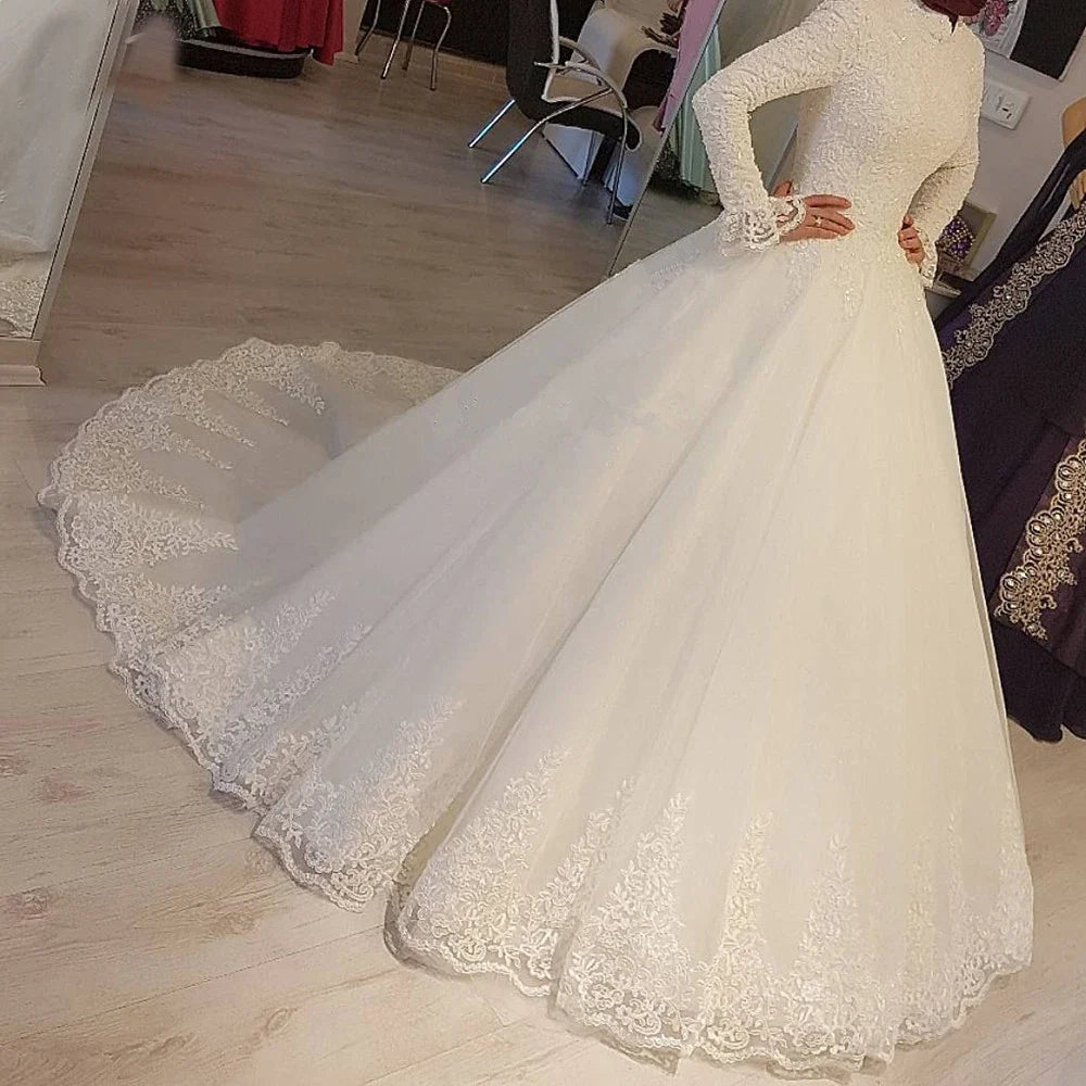 White Arabic Muslim Wedding Dresses Princess High Neck Long Sleeves Lace Appliques Bridal Dresses Robe De Mariage