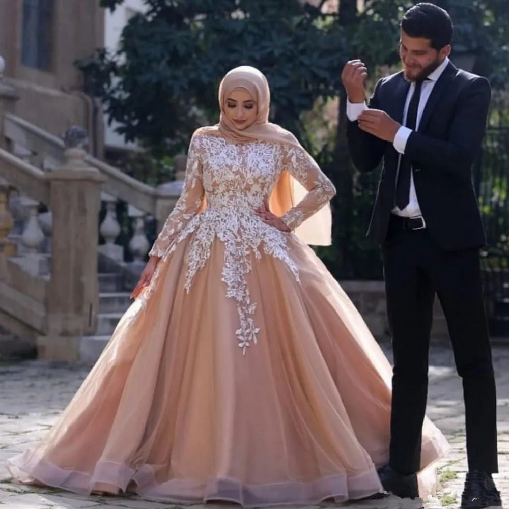 Elegant Arabic Muslim 2024 Ball Gown Wedding Dresses High Neck Long Sleeves Bridal Gowns Lace Tulle Sweep Train robes de mariee