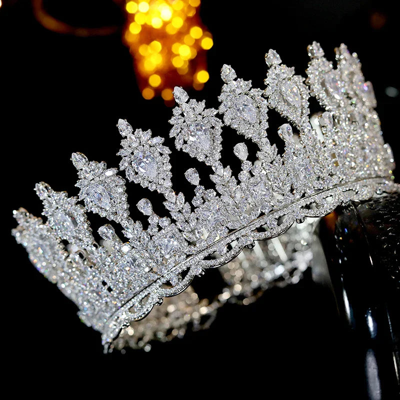 Luxury Bridal Hair Accessories Ladies Wedding Tiaras and Crowns Stage Awards Round Queen Crown Retro Men's Crown A00901