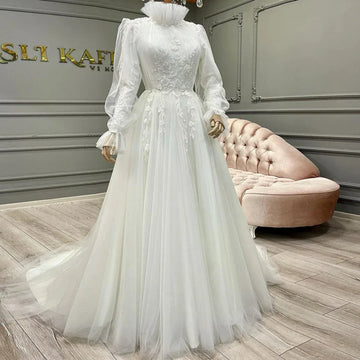 Muslim Long Sleeve Wedding Dress High Neck Appliques Lace Tulle A-Line Dubai Bridal Dress Robe De Mariée Princesse Ivory