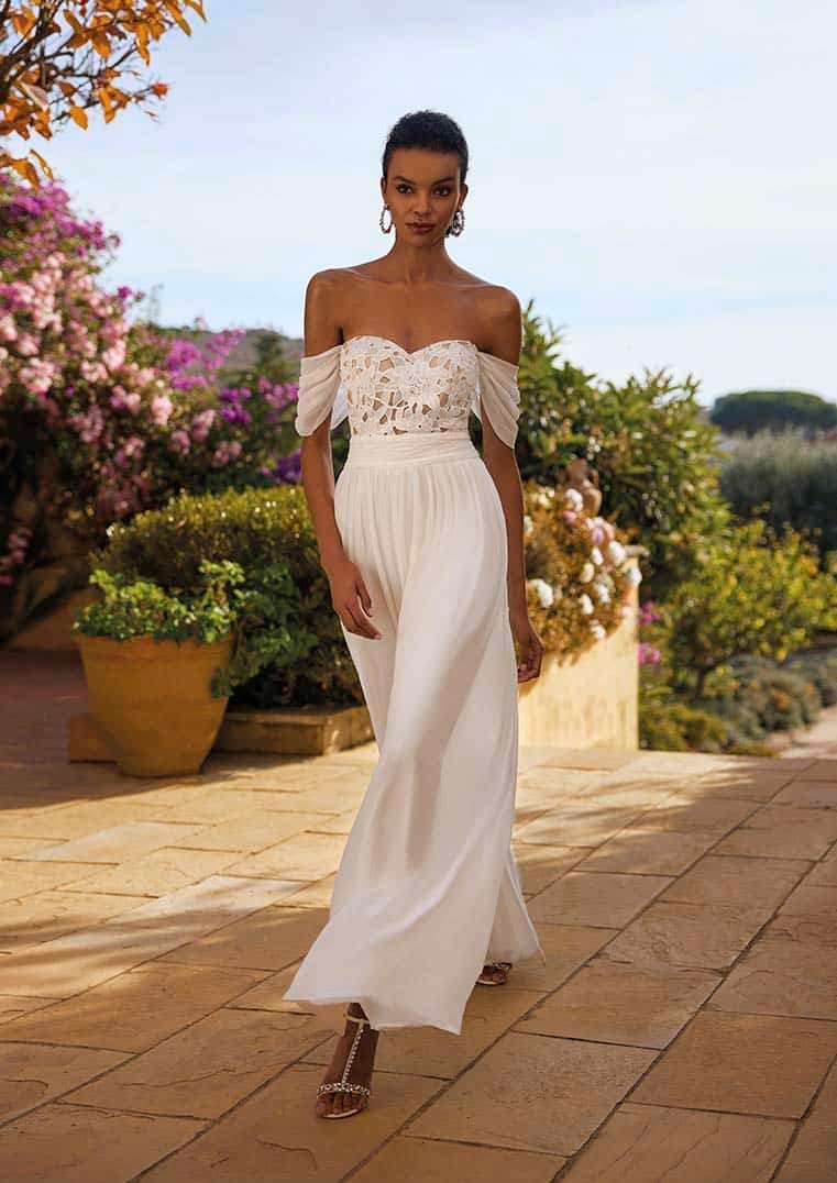 Sweetheart Neckline and Romantic Off-the-Shoulder Sleeves Wedding Dress Vestido De Novia Bridal Gown Court Train Modern Mermaid Bow Princess Satin