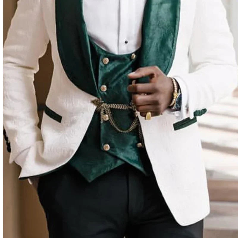 3 Pieces Groom Tuxedo for Wedding African Slim Fit Men Suits White Floral Pattern Jacket Green Velvet Vest with Black Pants 2024