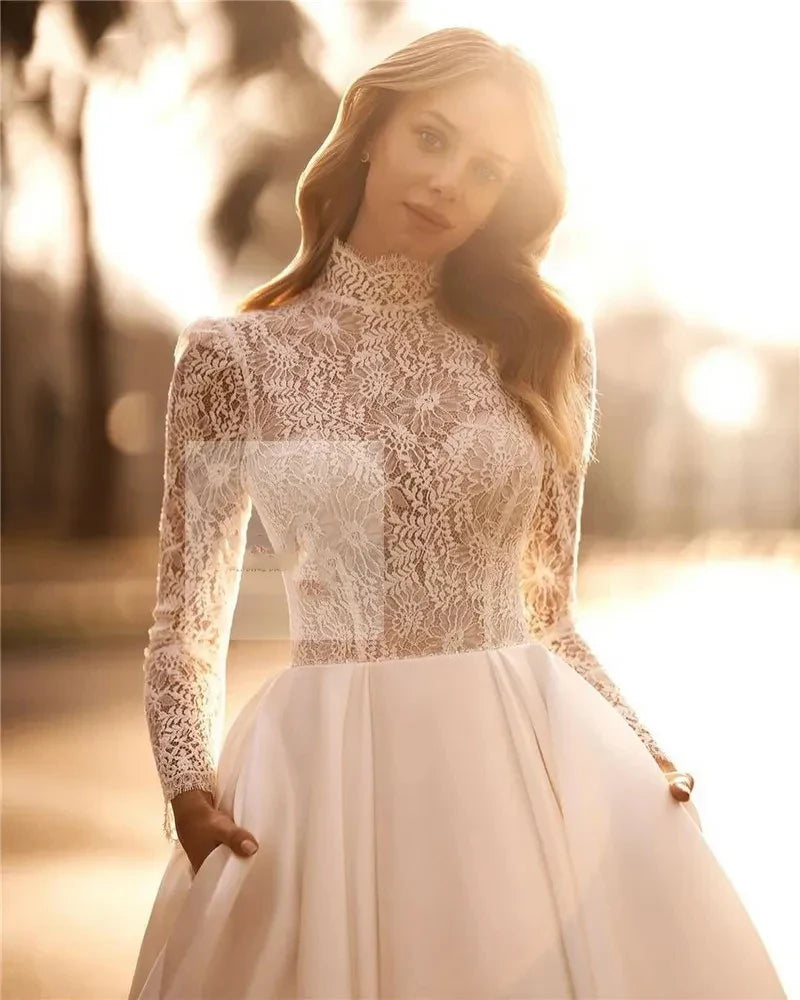 Luxury Illusion Wedding Dresses Simple Bride Dresses High Neck Long Sleeves Lace Appliques Elegant Wedding Gowns Long Train