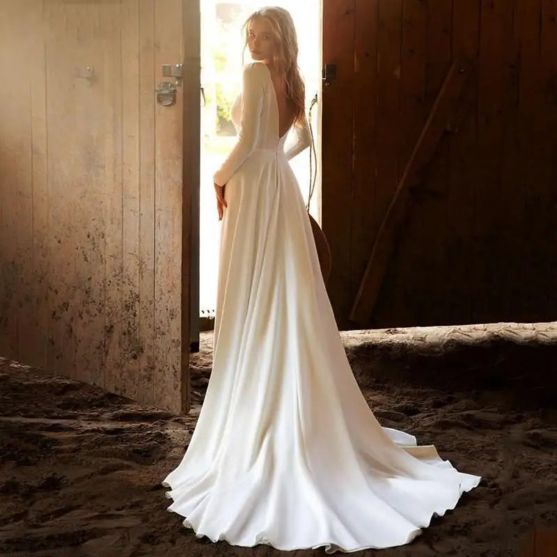 Simple Long Sleeves Wedding Dresses Sexy Deep V Neck Bridal Gown Backless Sweep Train Civil Robe De Mariee Country Marriage