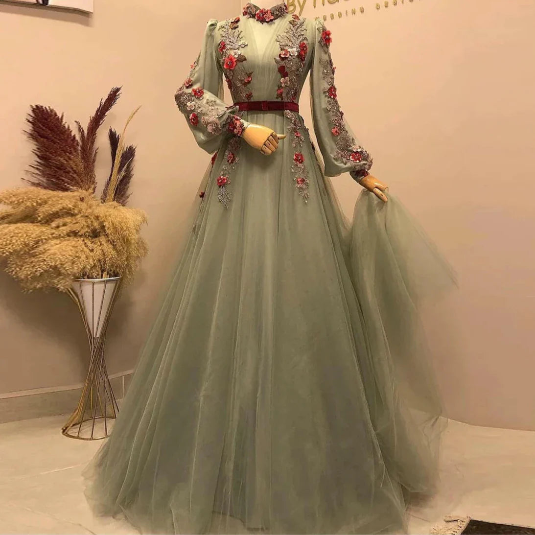 Elegant Mint Green A-Line Prom Dress Long Sleeves Formal Party Dresses Flowers Beads Lace Tulle Muslim Evening Gowns