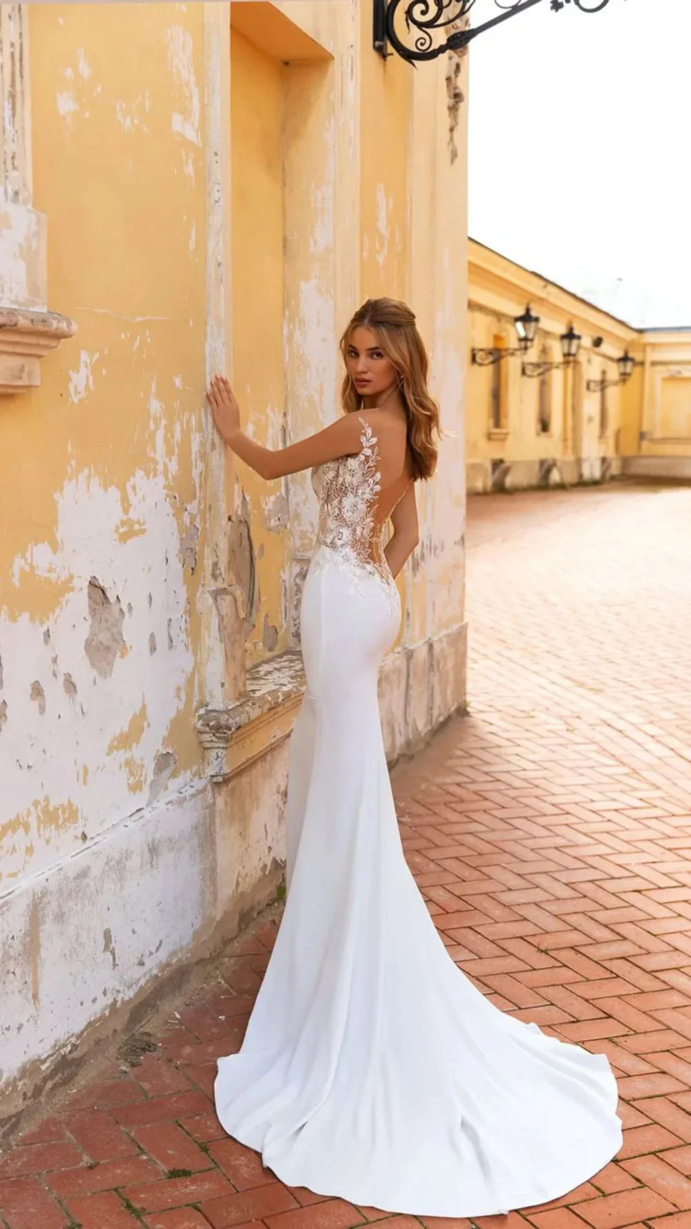 Charming Wedding Dresses Sweetheart Bridal Robes Lace Appliques Sleeveless Backless Mermaid Luxury Gowns Vestidos De Novia