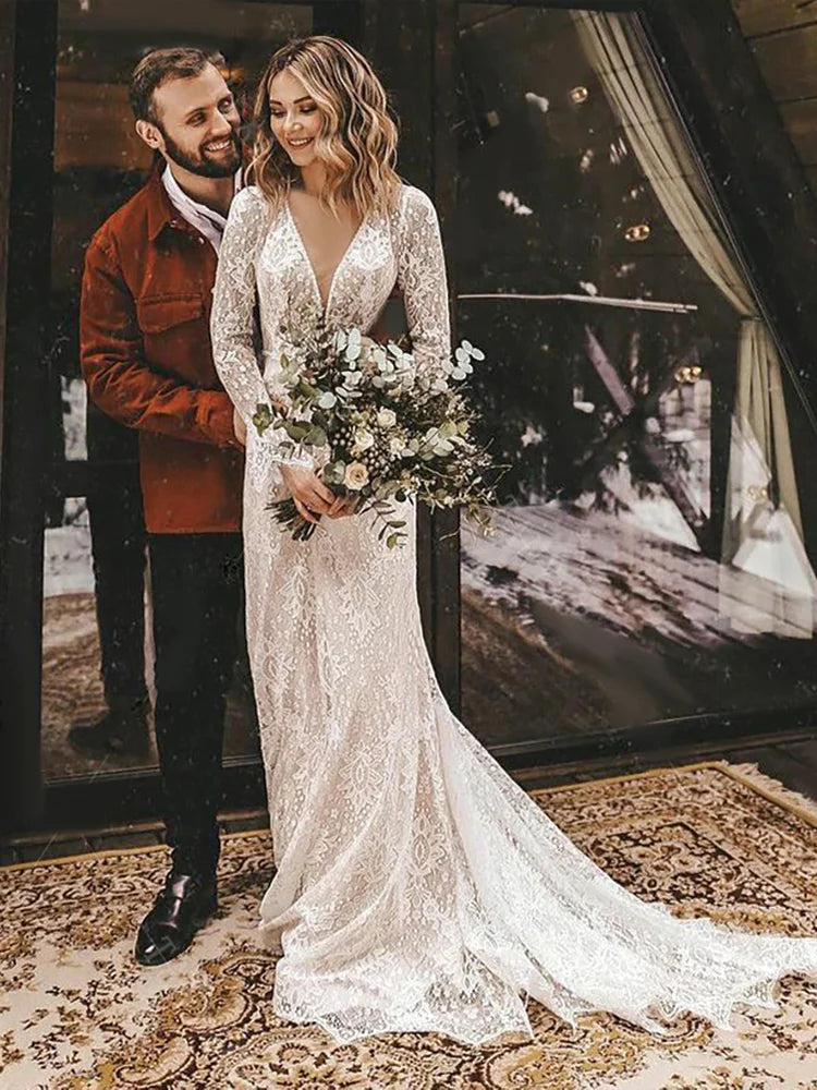 Bohemian Long Sleeves Floral Lace V Neck Outdoor Wedding Dress Elopement Hollow Sheath Modest Pearls Rustic Bridal Gown Picture Color