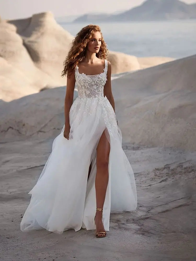 Charming Latest Wedding Dresses Lace Bridal Gowns Side Split Wedding Gowns Square Neck Flowers Robe de mariée Sequined