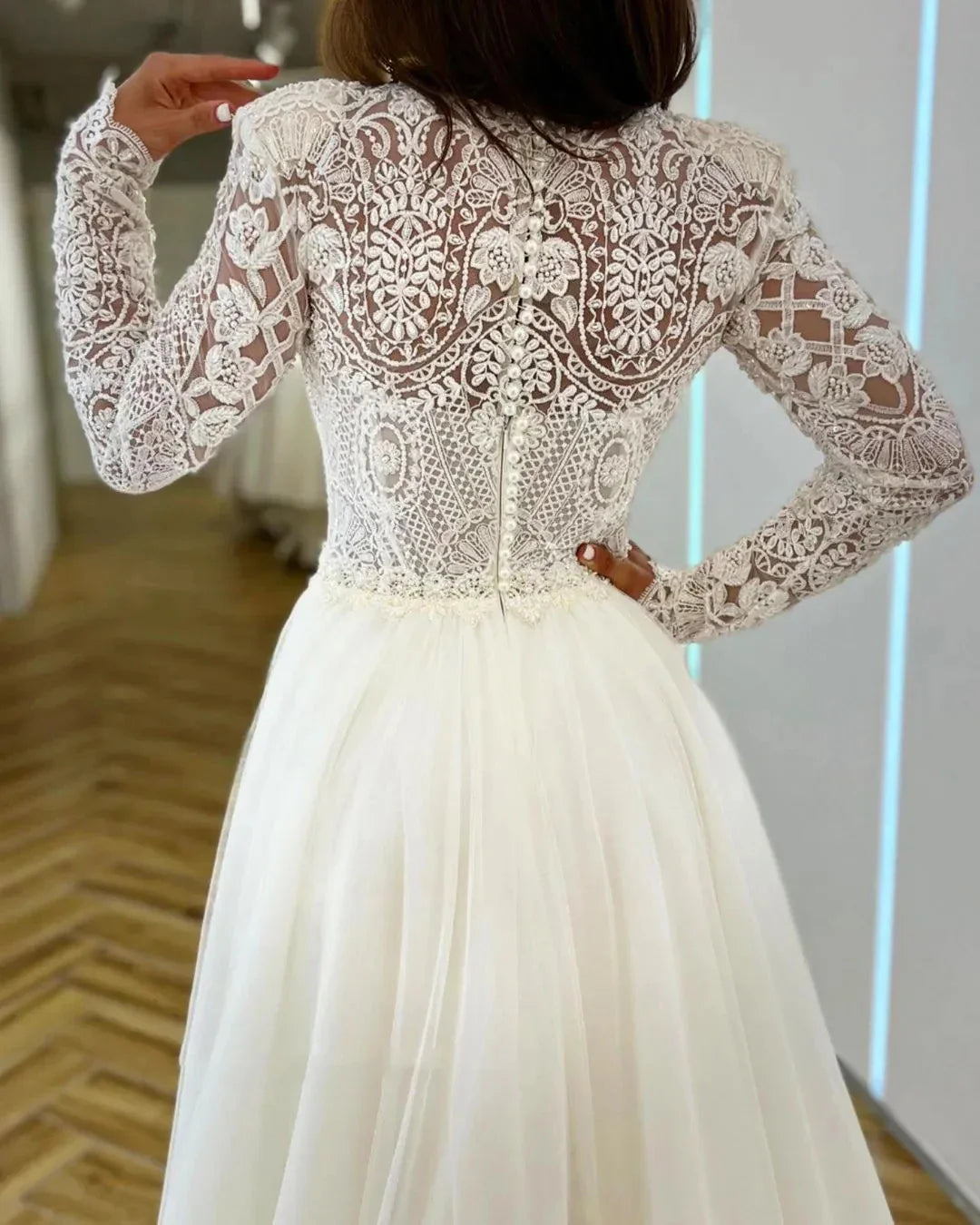 Boho Romantic Wedding Dresses Mermaid High Neck Long Sleeves Exquisite Lace Appliques Princess Style Beach Mopping Bride Gowns