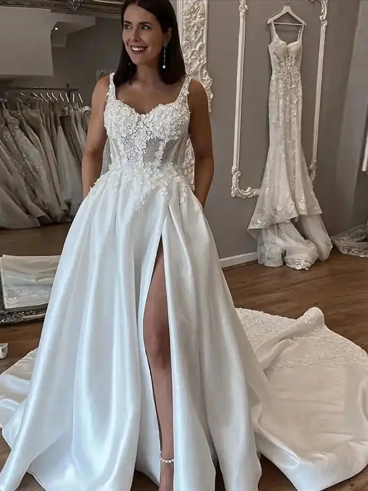 Haohao Elegant Spaghetti Straps Satin Wedding Dress For Women V-Neck Lace Appliques Slit Backless Sleeveless Bridal Gown Picture Color