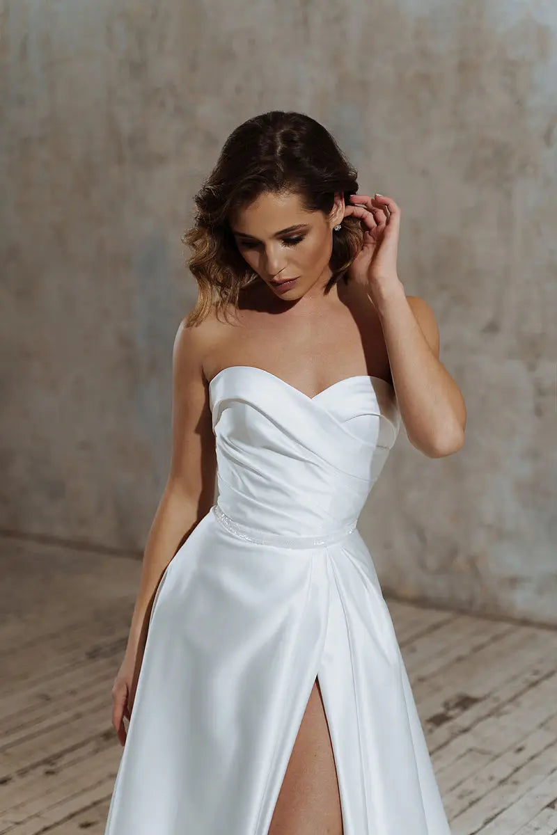 Simple Wedding Dress Side Slit A-Line For Women Customize To Measures Floor Length Elegant Civil Bridal Gowns Robe De Marie White