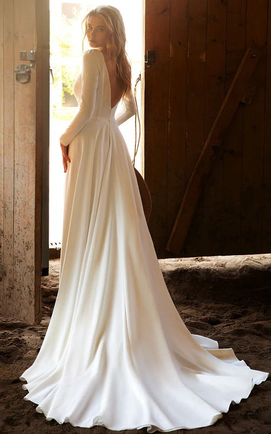 Simple Long Sleeves Wedding Dresses Sexy Deep V Neck Bridal Gown Backless Sweep Train Civil Robe De Mariee Country Marriage