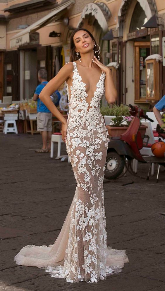 Sexy Lace Mermaid Wedding Dress Plunging V-Neck Boho Bridal Gown Backless Court Train Custom Vestido De Noiva vestido de noiva