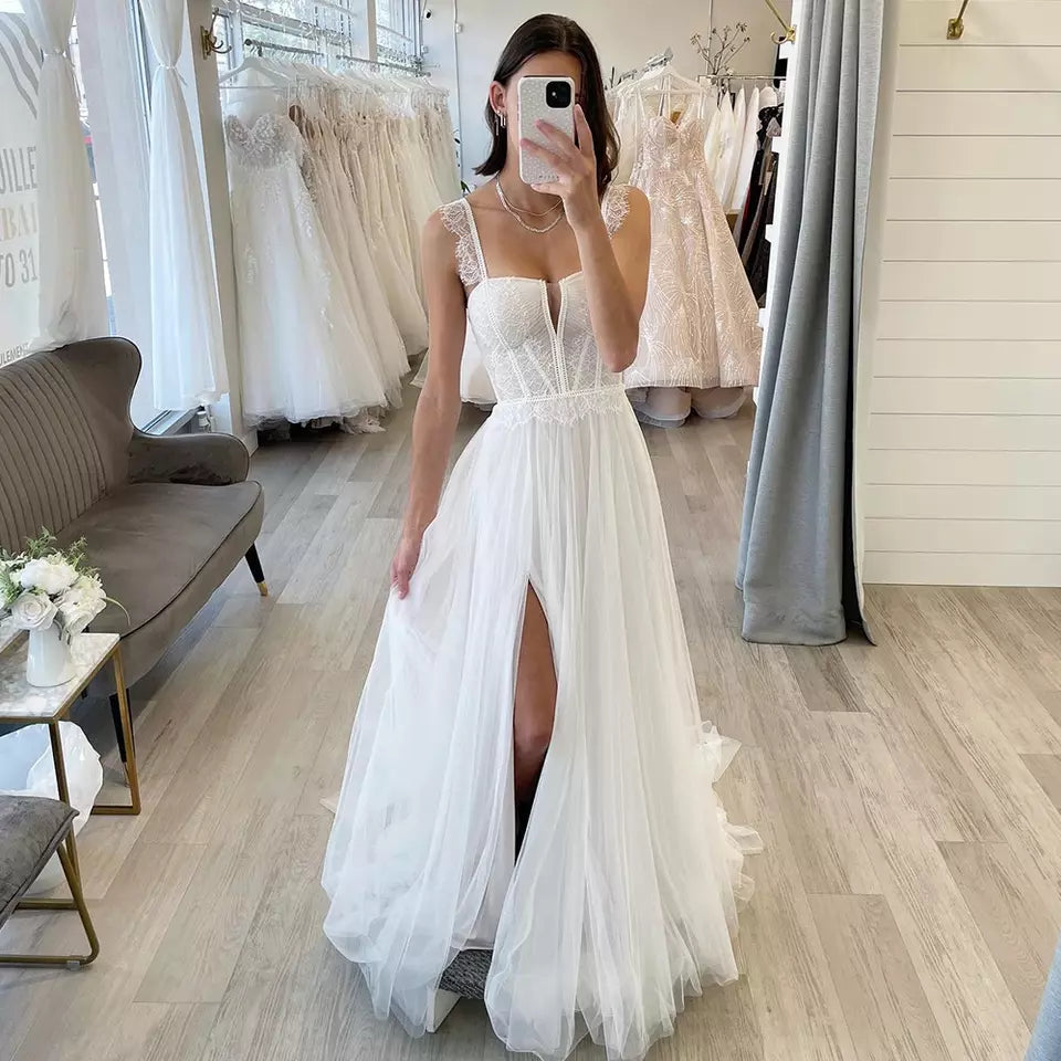 Vintage Boho Wedding Dresses 2024 Lace Wedding Gowns Split Side Beach Bridal Dress Women Straps Pleated Vestidos de Noiva Tulle